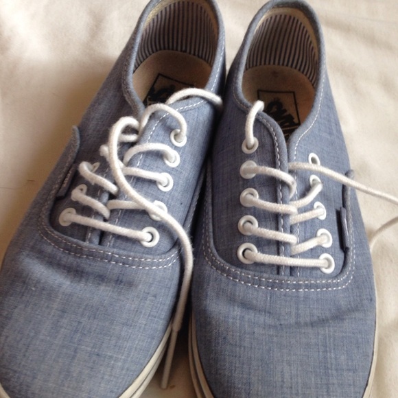 Vans - Picture 4 of 4