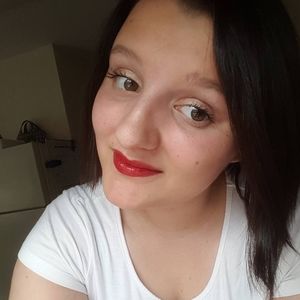 Meet your Posher, Makayla