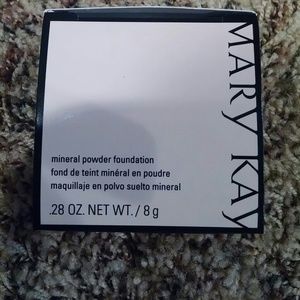 Mary Kay mineral powder foundation