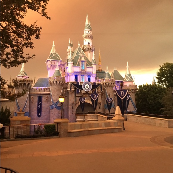 Meet your Posher, Erica - Picture 1 of 1