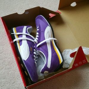 Puma sneakers