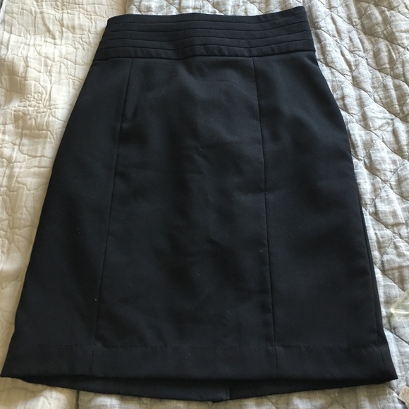 Pencil skirt. Can add belt.
