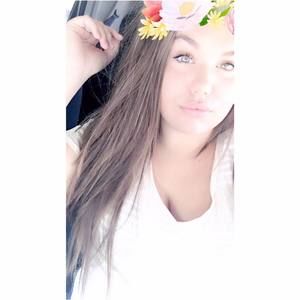 Meet your Posher, Brooke