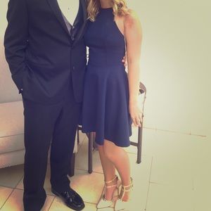 Beautiful navy blue dress!