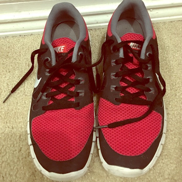 Nike Free 5.0 - Size 7
