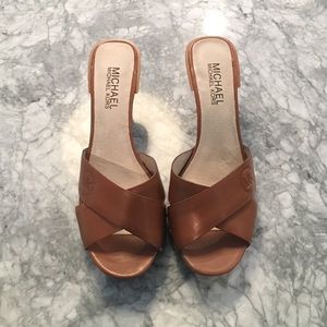 Tan leather Michael Kors heels