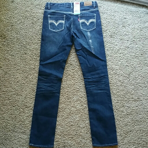Only 1 Size 12 Left Girls Levi's Skinny Jeans - Picture 2 of 4