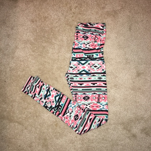 Multi-print leggings.