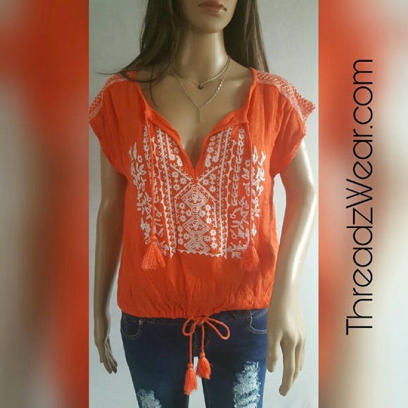 Embroidered boho top - Picture 2 of 4