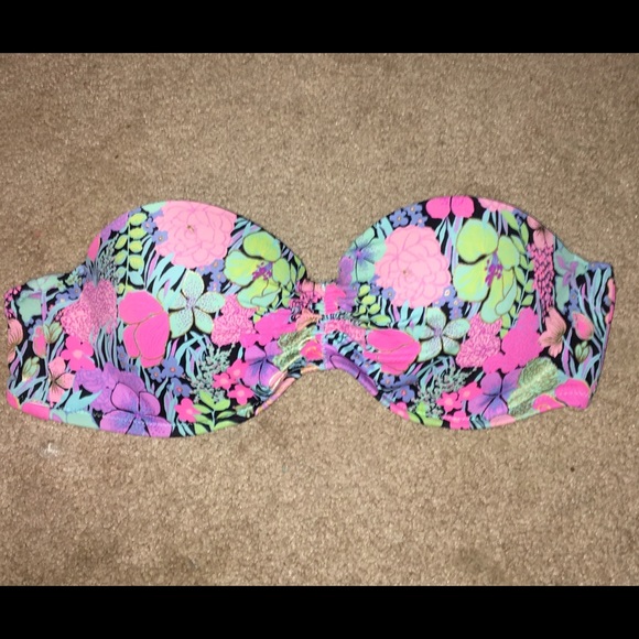 VS push-up bikini top