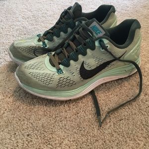 Nike shoes
