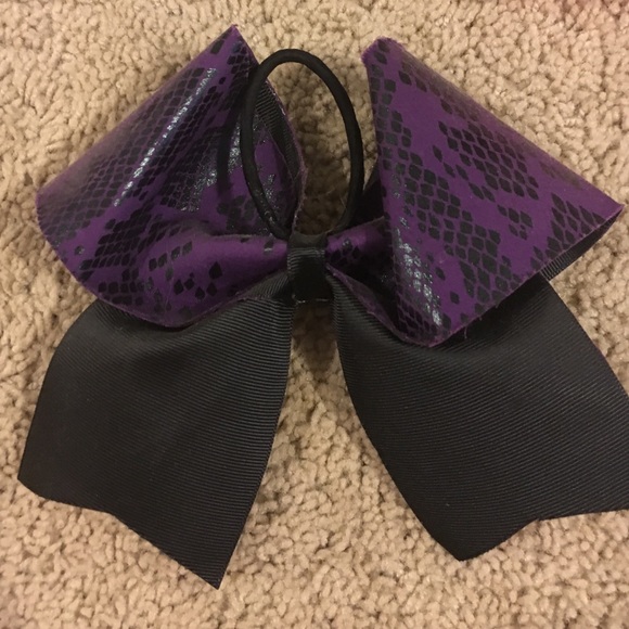 purple snake print bow - Picture 2 of 2