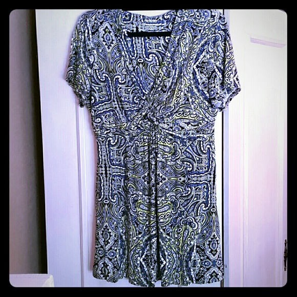 Oh so soft and pretty Soma top.