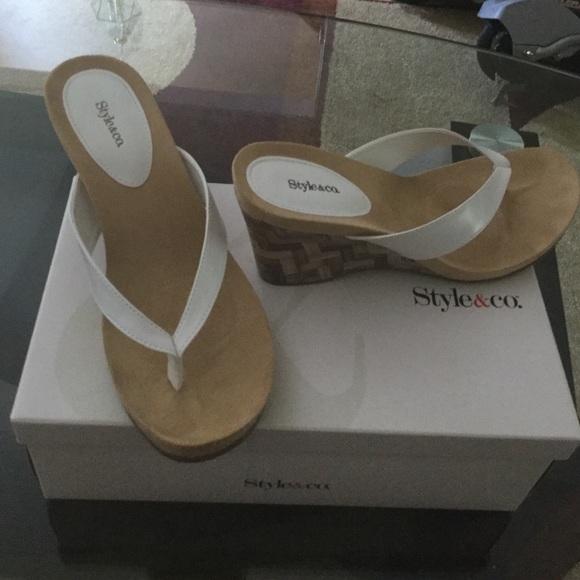 Style & co wedges