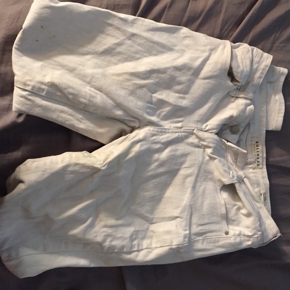White skinny jeans