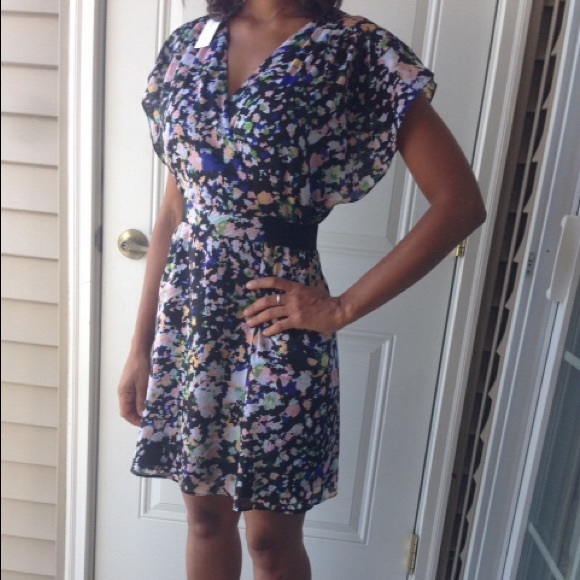 BCBG dress NEW! - Picture 4 of 4