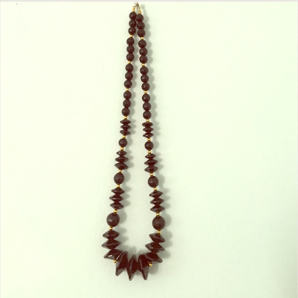 VINTAGE BLACK & GOLD NECKLACE - Picture 1 of 2