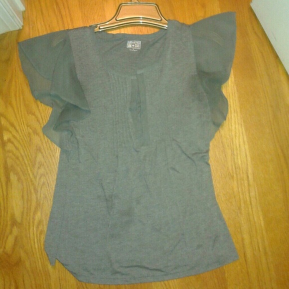 Gray converse one star shirt with see thru sleeves