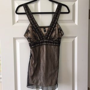 Windsor lace top XS