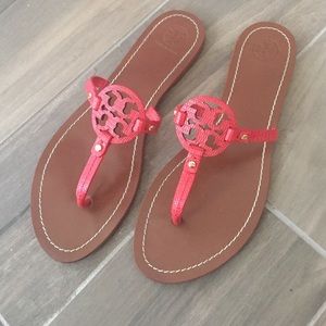 Tory burch coral sandals
