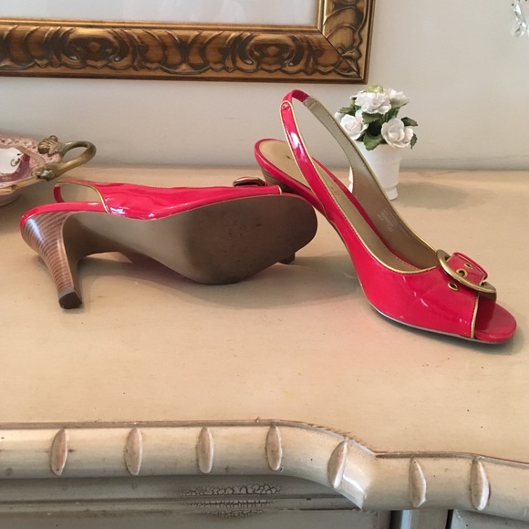 Red and gold peep toe heels.  Barely worn - Picture 4 of 4