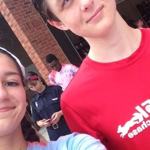 Meet your Posher, Kayla