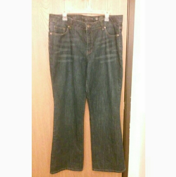 Bootcut jeans