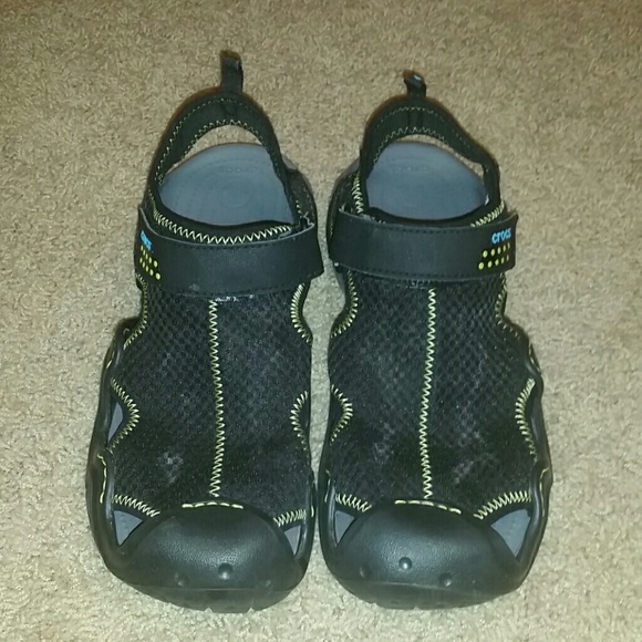 Crocs Swiftwater shoes 11