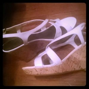 Solanz wedges