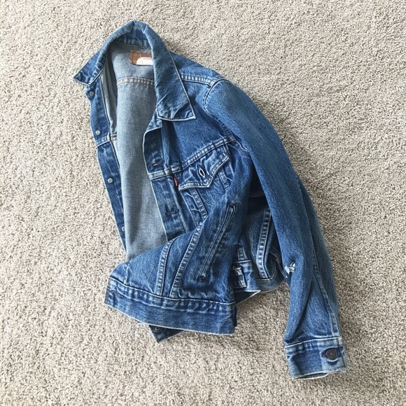 Levi's Jackets & Blazers - Levis vintage distressed denim jacket