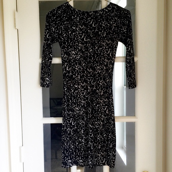 MICHAEL KORS BLACK AND WHITE PRINTED DRESS - Picture 2 of 3
