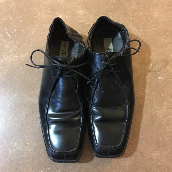Men's black shoes by Jonathan Richards Size 9M