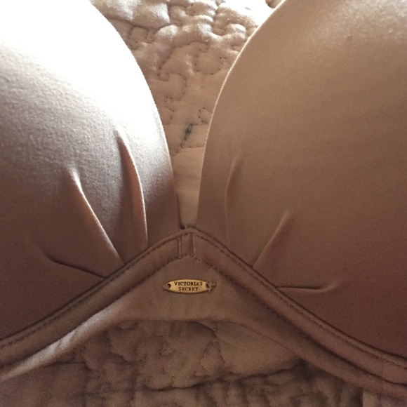 Strapless Victoria secret 34C bra