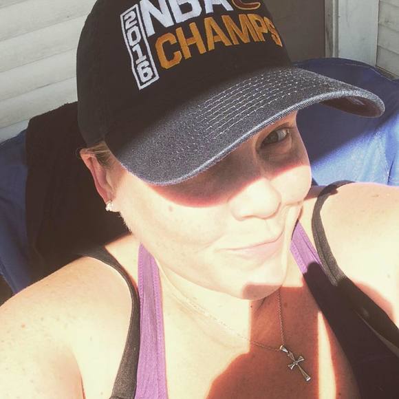 Meet your Posher, Julianne - Picture 1 of 1