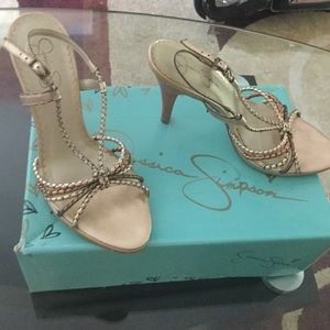Gold leather Jessica Simpson heel