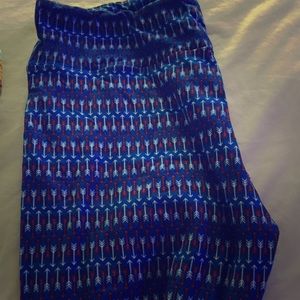LuLaRoe unicorn leggings!! The arrows!