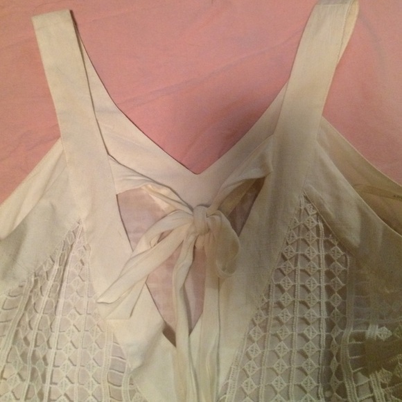 J.O.A. Tie back tank - Picture 3 of 4