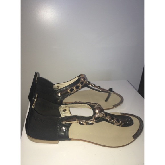 Sandals - Picture 3 of 4