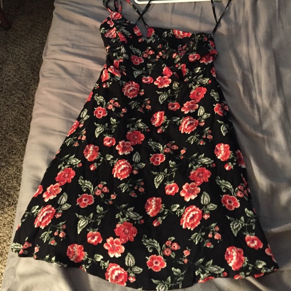 Red/black floral dress