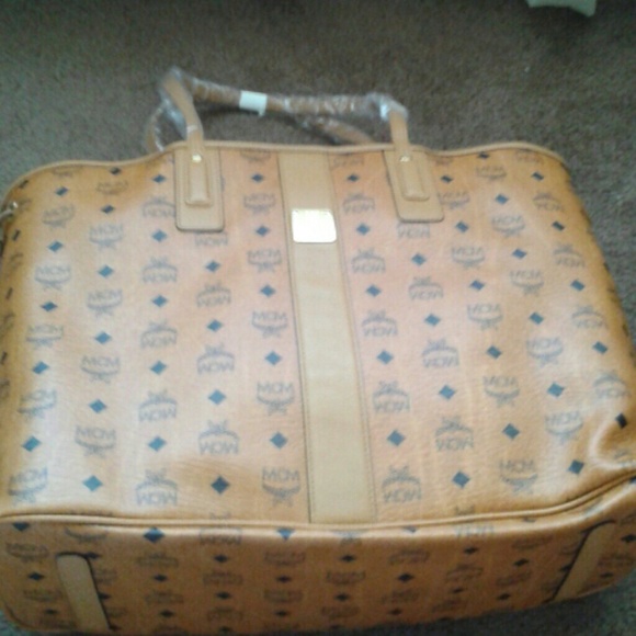 Reserved @pvpv Additional Pictures MCM and Gucci