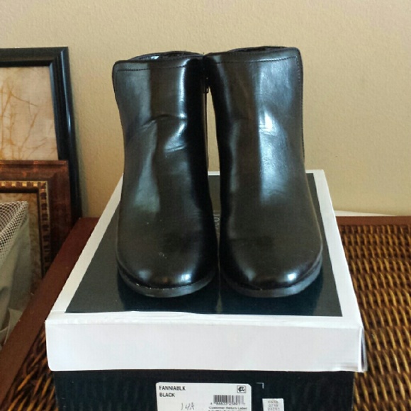 Karen  Scott  shoe boot 9 1/2 medium