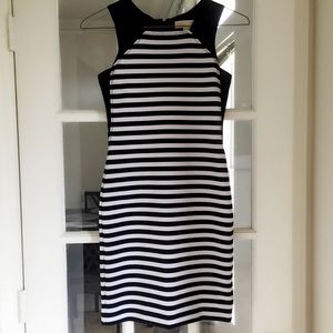 MICHAEL KORS BLACK AND WHITE DRESS