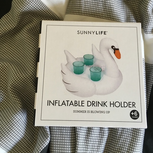 NWT inflatable goose drink holder!!