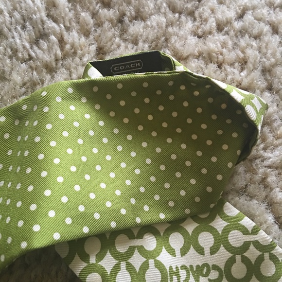 Coach Scarf - Picture 3 of 3