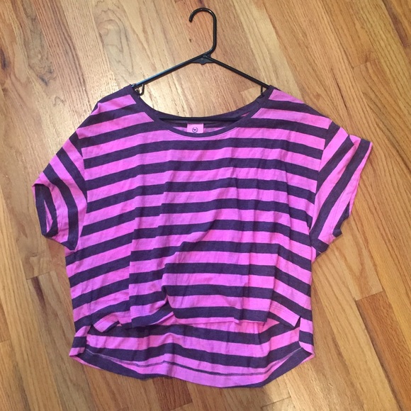 🌴VS PINK Off Shoulder Crop Top. NWOT.