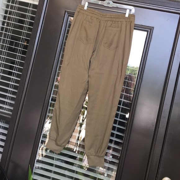 Drawstring Cargo Joggers - Picture 2 of 3