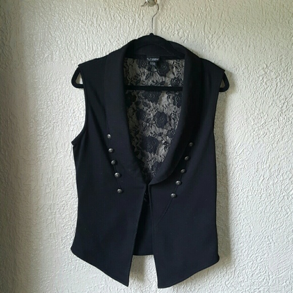 Vest with lace back