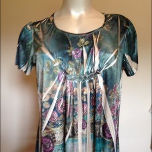 Gorgeous silky top with sparkles! (Not silk) 2X