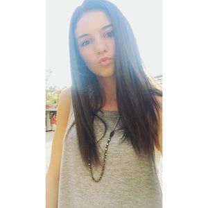 Meet your Posher, Brooke