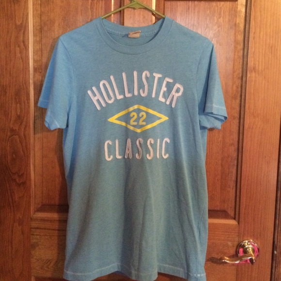 Hollister T-shirt - Picture 1 of 1